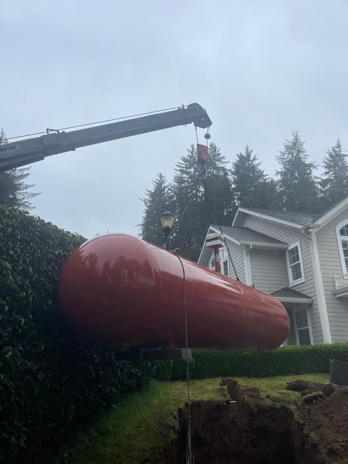 E. Davis team on a Southern Oregon job